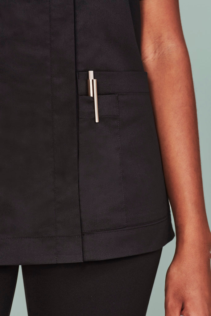 Womens Parks Zip Front Crossover Scrub Top ||SRC=https://cdn.fashionbizapps.nz/honeybee/images/CST240LS_Talent_Black_04.jpg