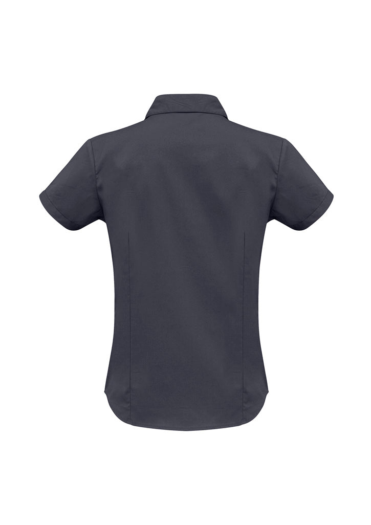 Womens Metro Short Sleeve Shirt - Charcoal ||SRC=https://cdn.fashionbizapps.nz/honeybee/images/LB7301_bProduct_Charcoal_02_21BBBUD.jpg