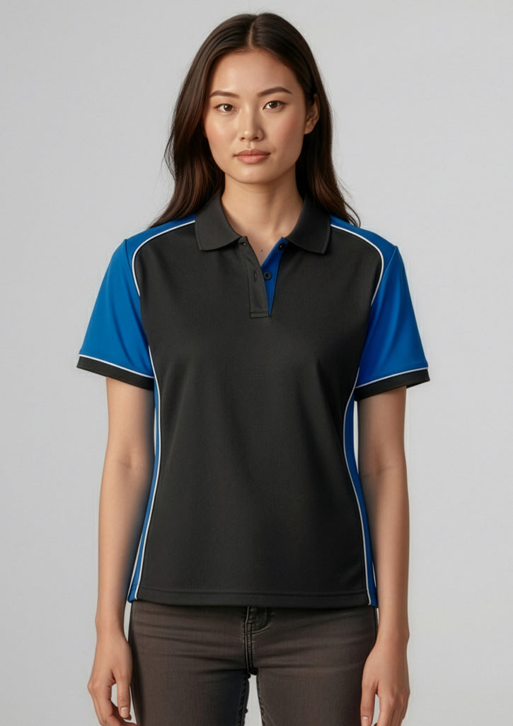 Womens Nitro Short Sleeve Polo ||SRC=https://cdn.fashionbizapps.nz/honeybee/images/P10122_Talent_Black_Royal_White_01.jpg