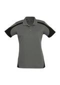 Womens Talon Short Sleeve Polo - Ash/Black ||SRC=https://cdn.fashionbizapps.nz/honeybee/images/P401LS_bProduct_Ash_Black_01_Nbi4ZD6.jpg