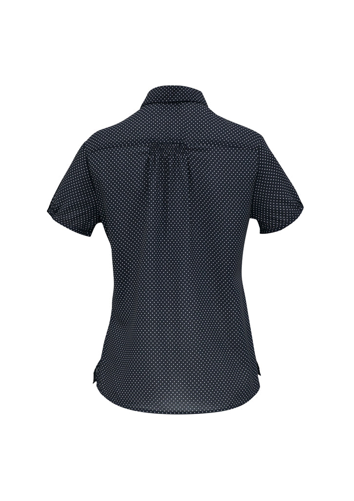 Ladies Ruby Blouse - Navy/White ||SRC=https://cdn.fashionbizapps.nz/images/attachments/000/010/069/large/S232LS_Navy_White_Back.jpg